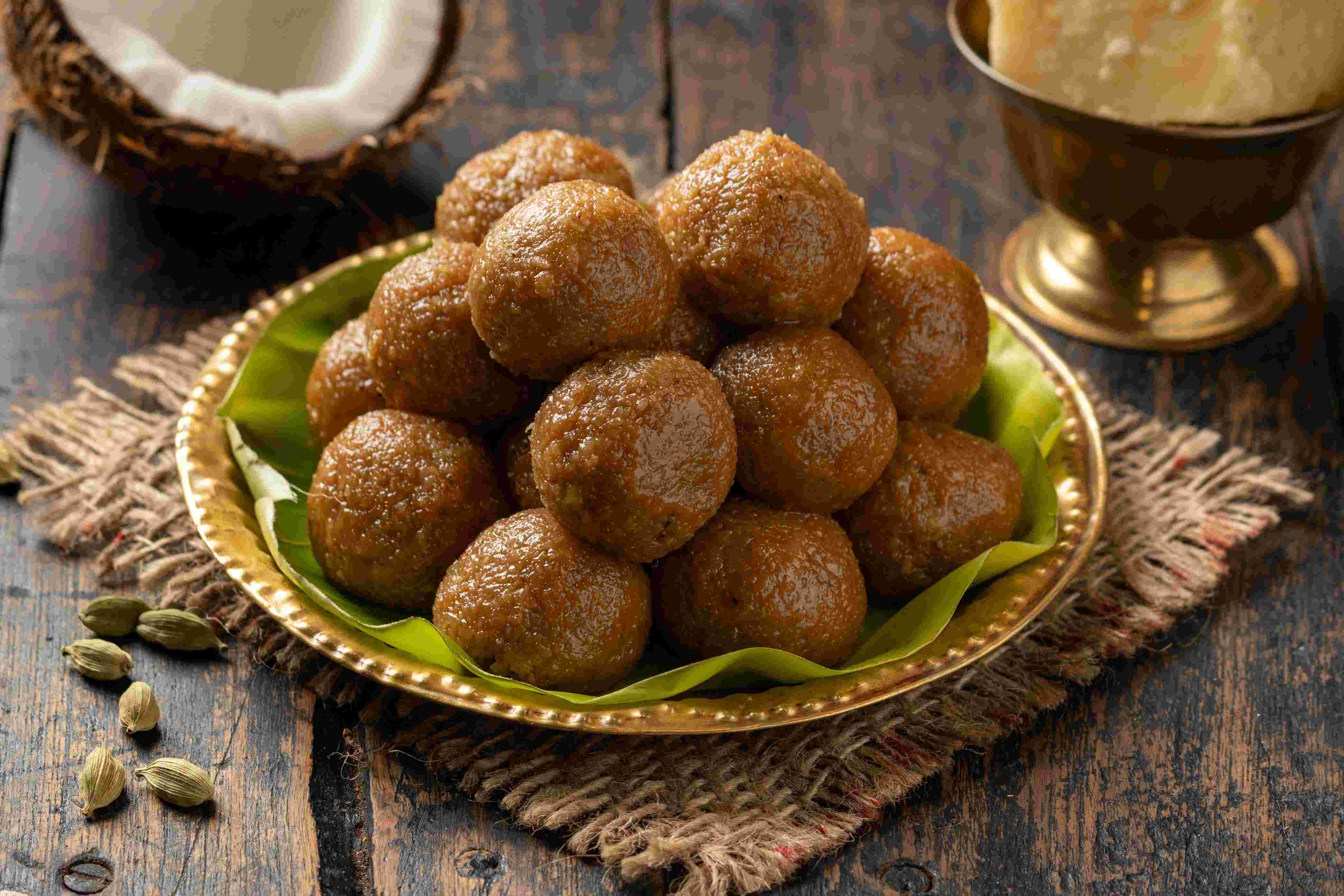 kobbari laddu